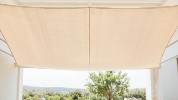Tende a vela rettangolari: eleganza e praticità per ogni spazio